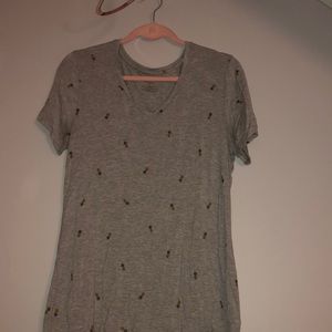 Pineapple grey V-neck